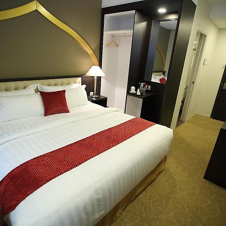 Al Khatiri Hotel Кубанг Кериан Экстерьер фото