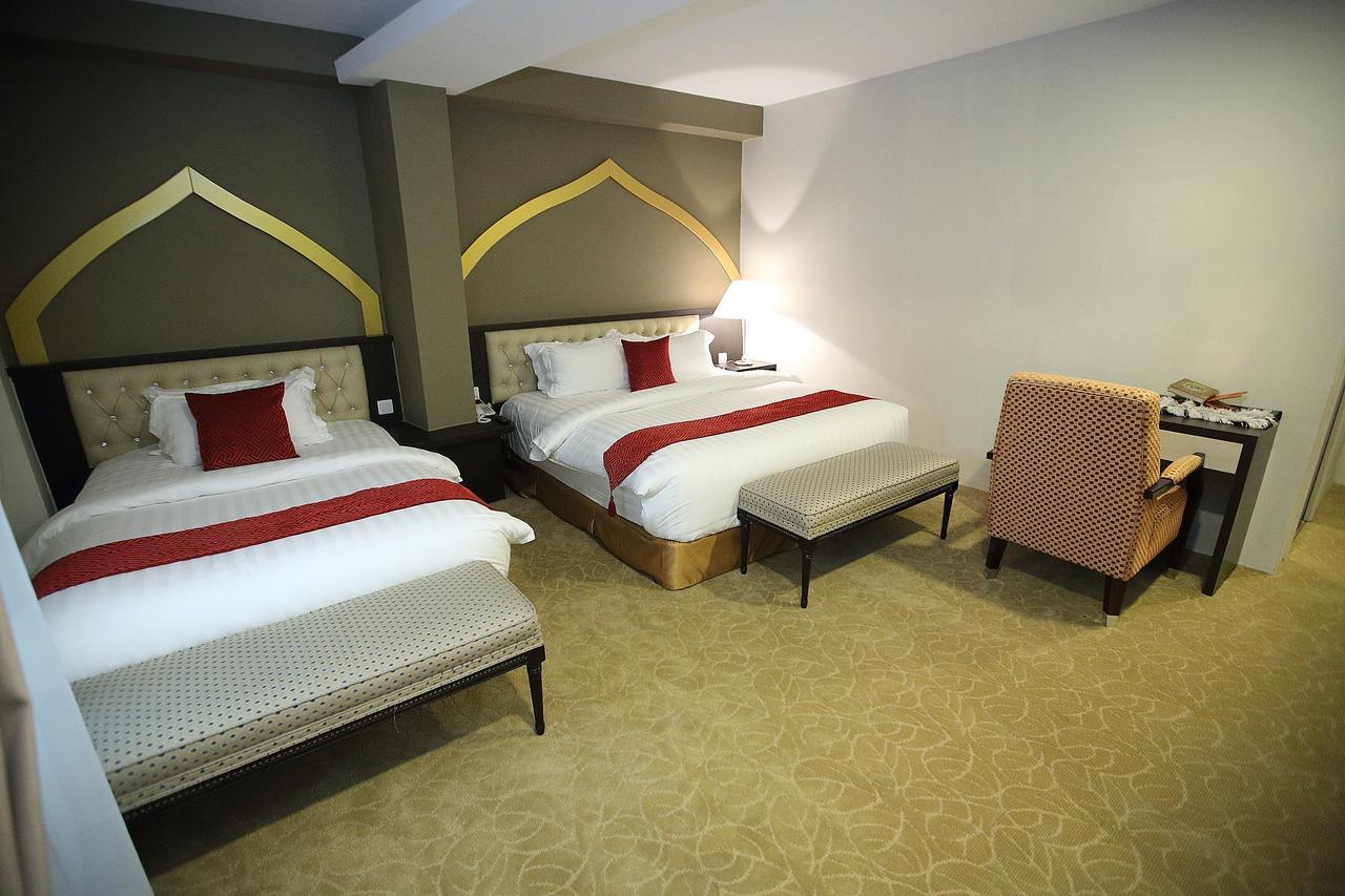 Al Khatiri Hotel Кубанг Кериан Экстерьер фото