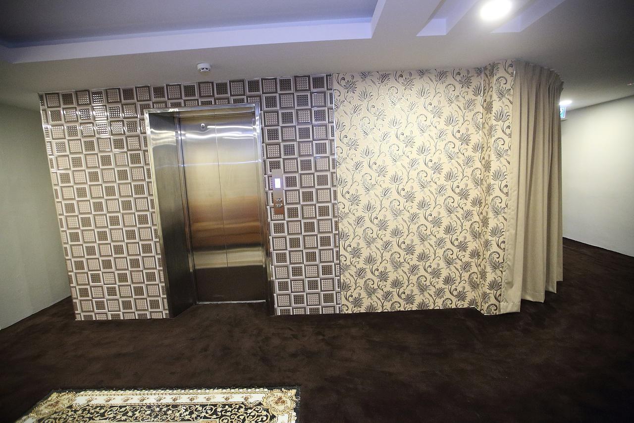 Al Khatiri Hotel Кубанг Кериан Экстерьер фото