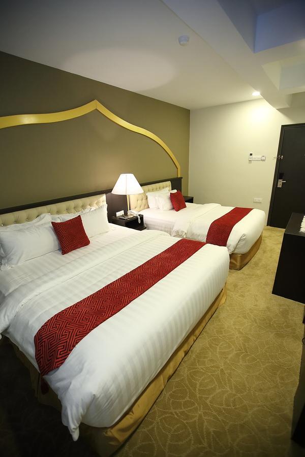 Al Khatiri Hotel Кубанг Кериан Экстерьер фото