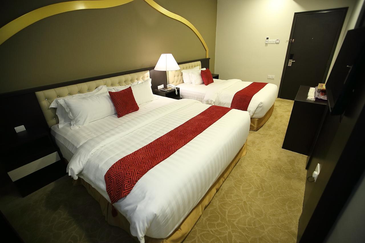 Al Khatiri Hotel Кубанг Кериан Экстерьер фото